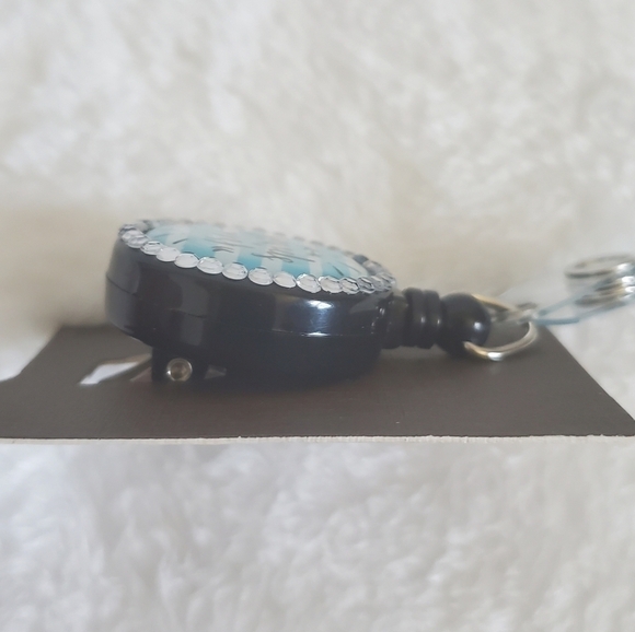 Free Spirit Retractable Arrow Bling Rhinstone Embellished ID Badge Reel NWT - Picture 6 of 9